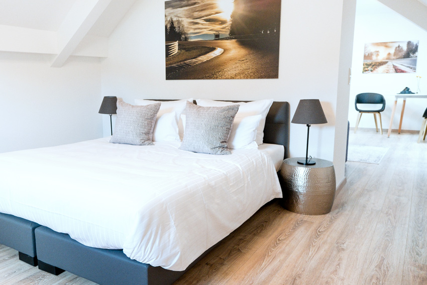 Big, comfortable and luxury suites are perfect to enjoy your trip to the Nürburgring to the fullest.